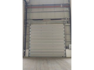 河北車間工業(yè)門廠家，河北廠房工業(yè)門生產(chǎn)廠家，任丘智程工業(yè)門
