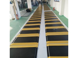 防滑新能源車間防疲勞墊,卡優(yōu)環(huán)?？蛊诘貕|,工位防疲勞腳墊